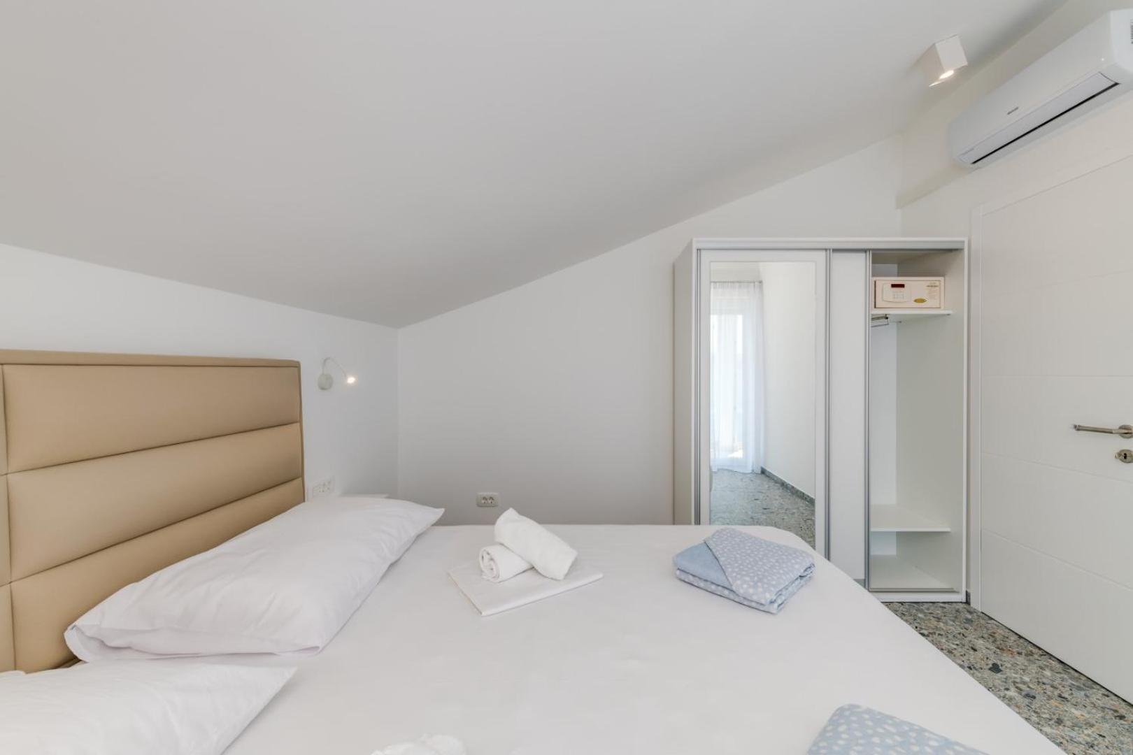Deluxe Seaview Villa Kennedy III Mimice Ngoại thất bức ảnh